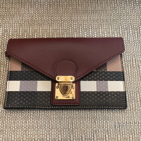 Lovely neutral colored plaid bag. Crossbody or backpack with matching wallet. - Picture 5 of 5